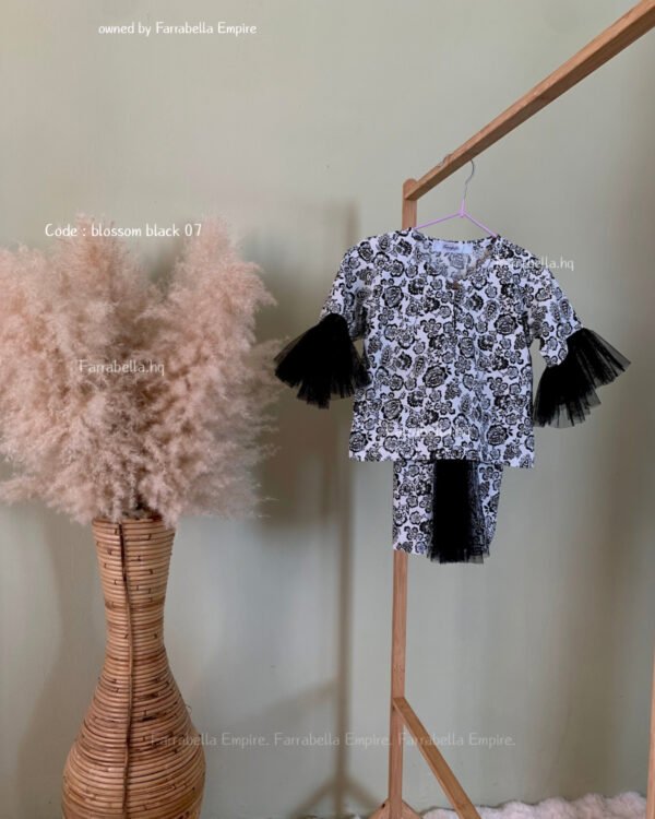 Salma Kurung - Blossom Black 07